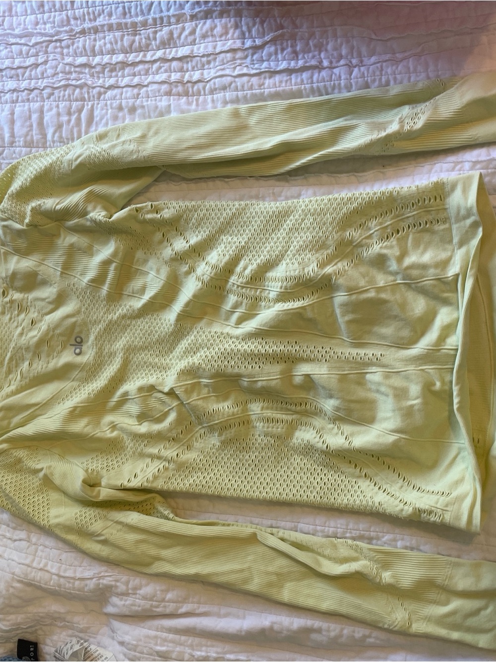 ALO Seamless Lightweight Long Sleeve Top - Pale Lime